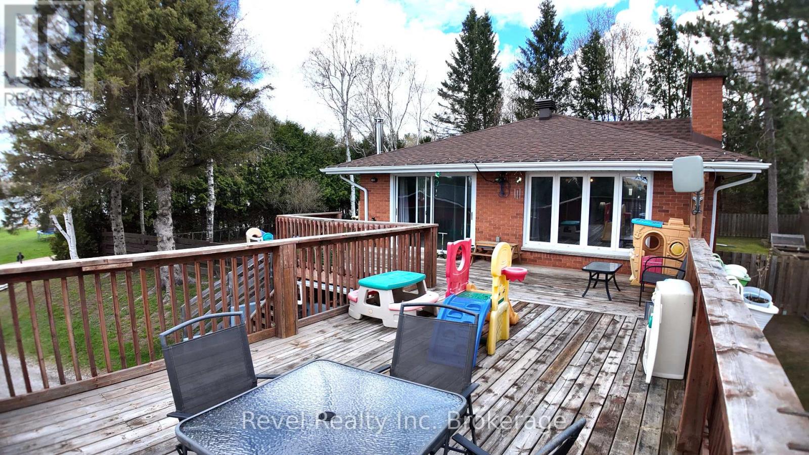 210 LEVESQUE STREET - 34