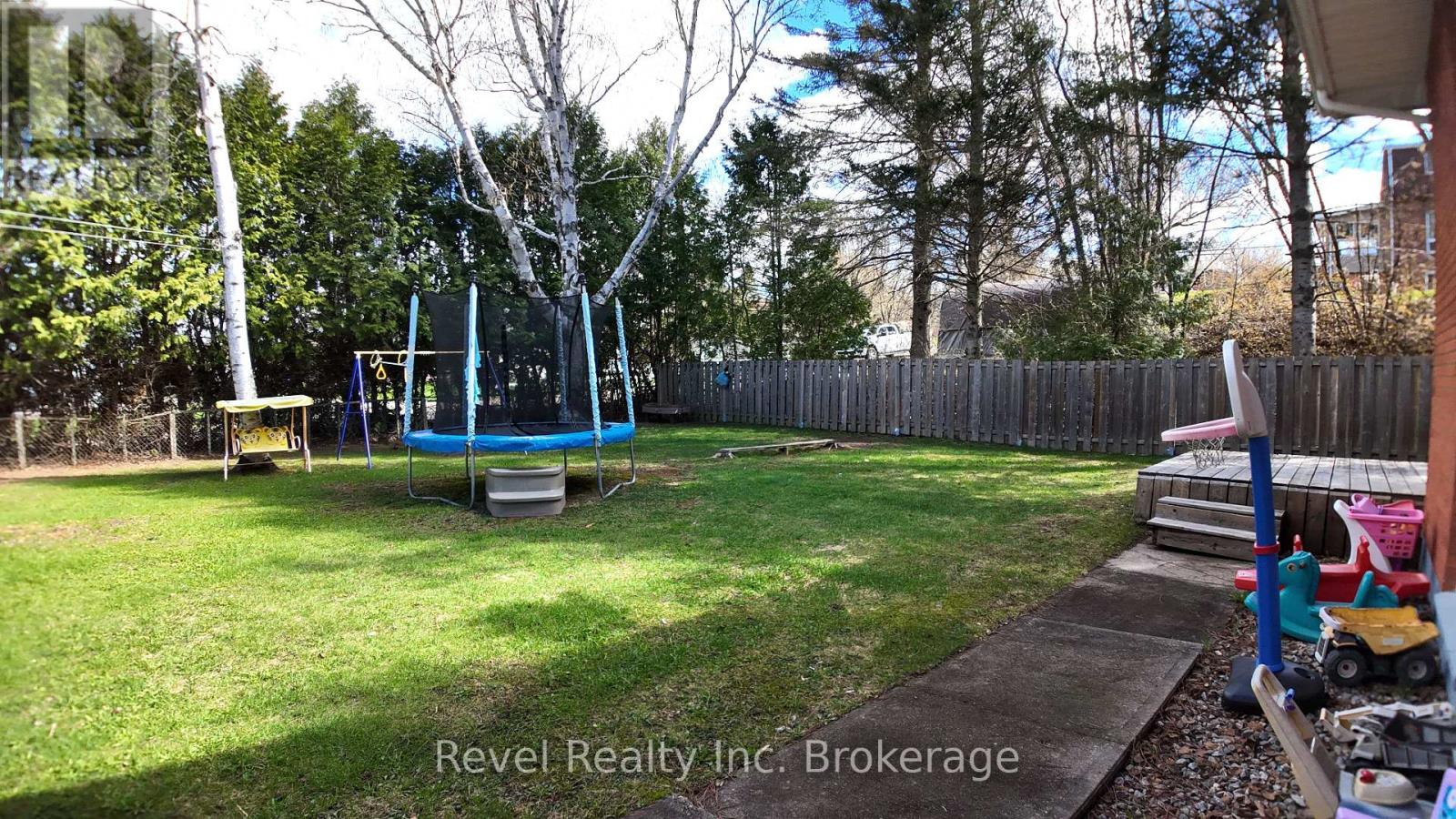 210 LEVESQUE STREET - 39