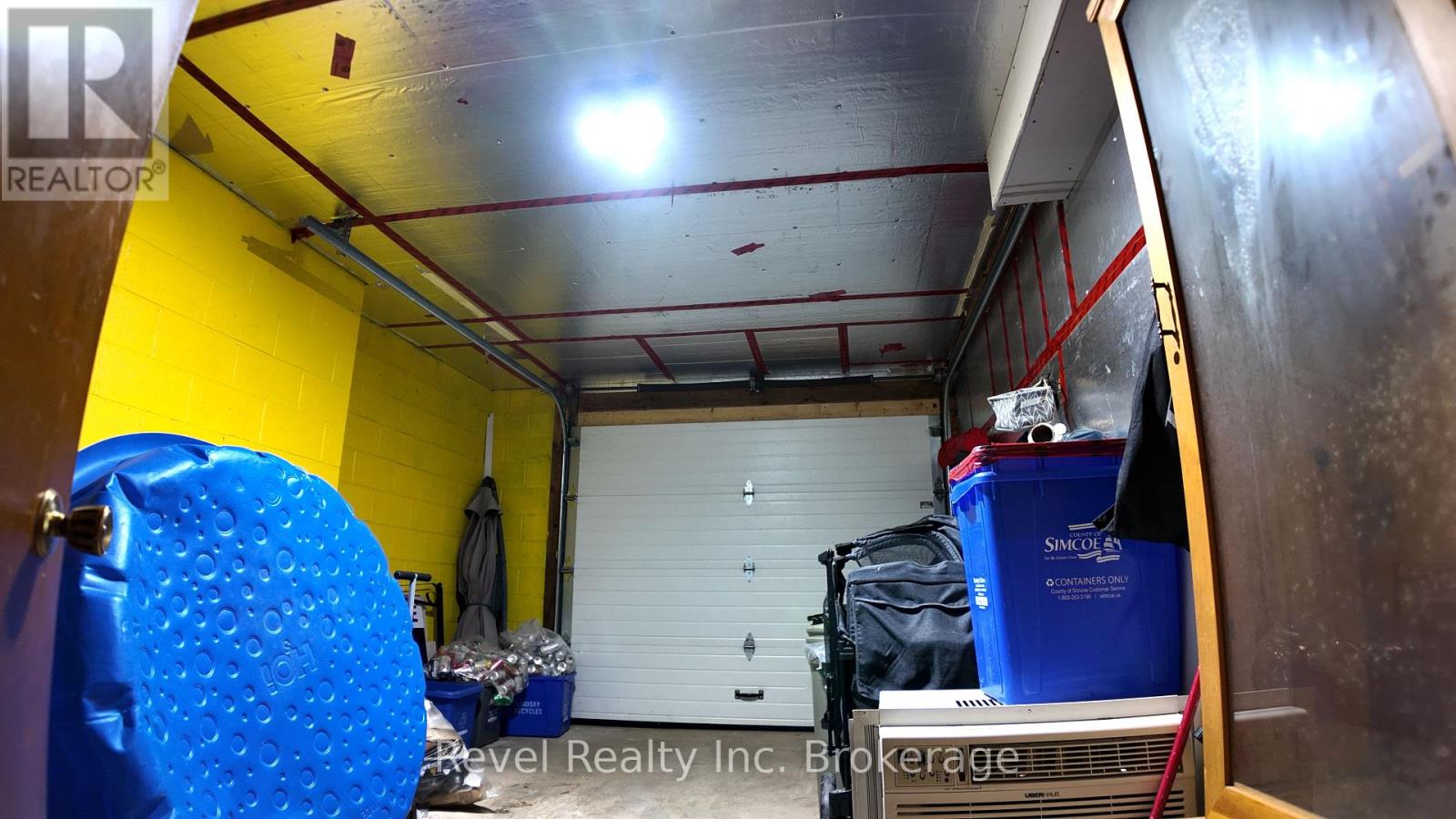 210 LEVESQUE STREET - 6
