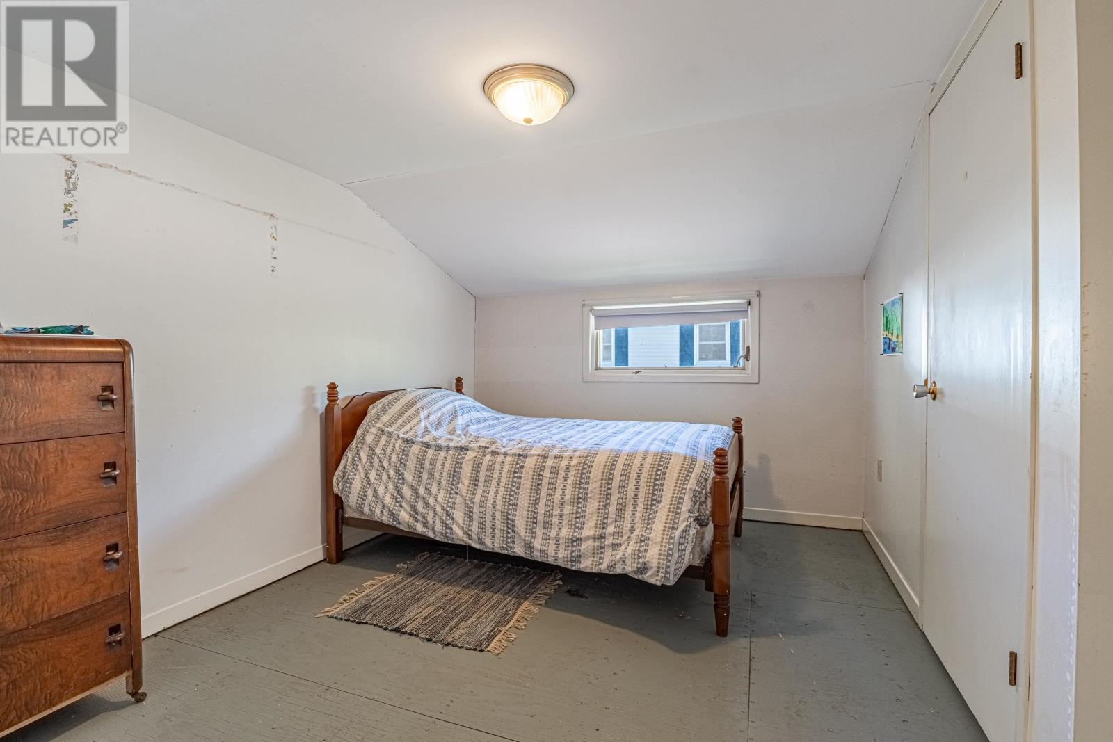 3 HOWARD Street - 14