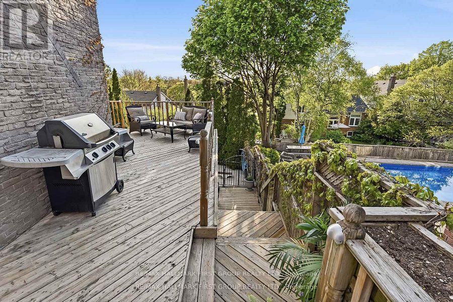 14 ORMANDY COURT - 35