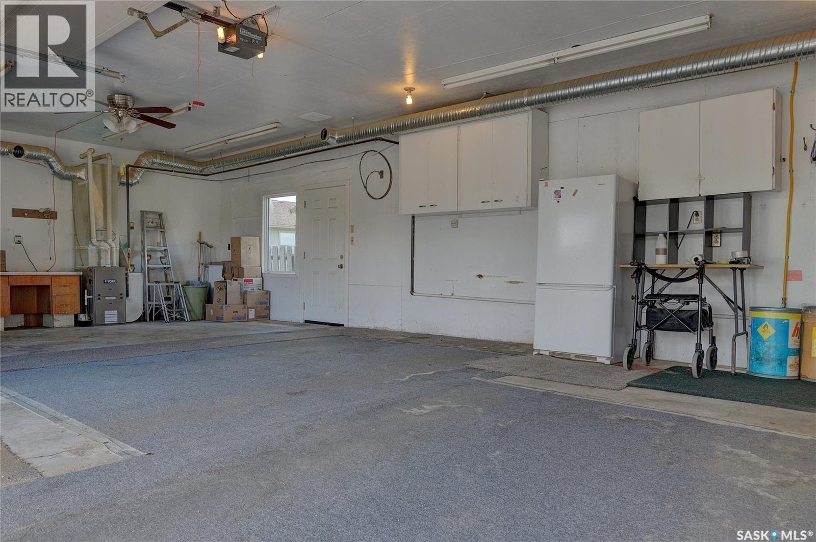 3003 Doan DRIVE - 28