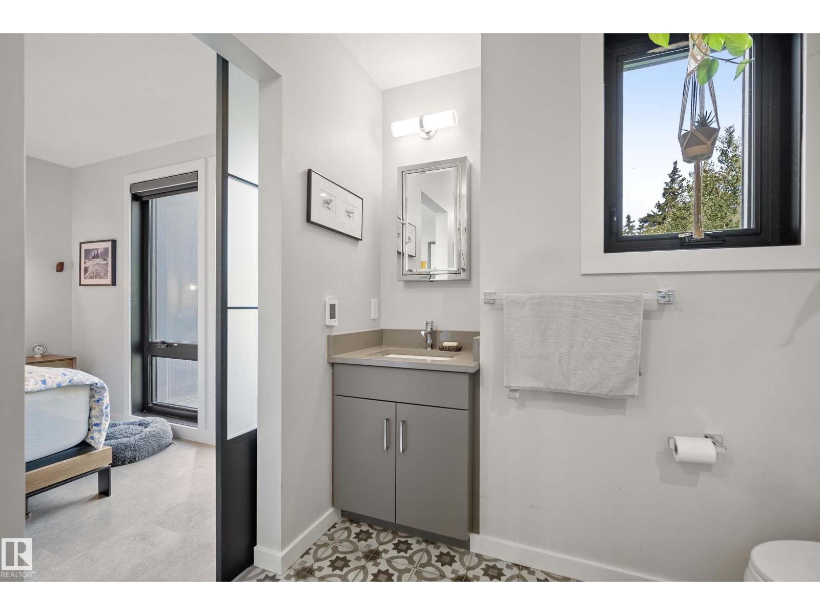 #16 1304 RUTHERFORD RD SW - 25