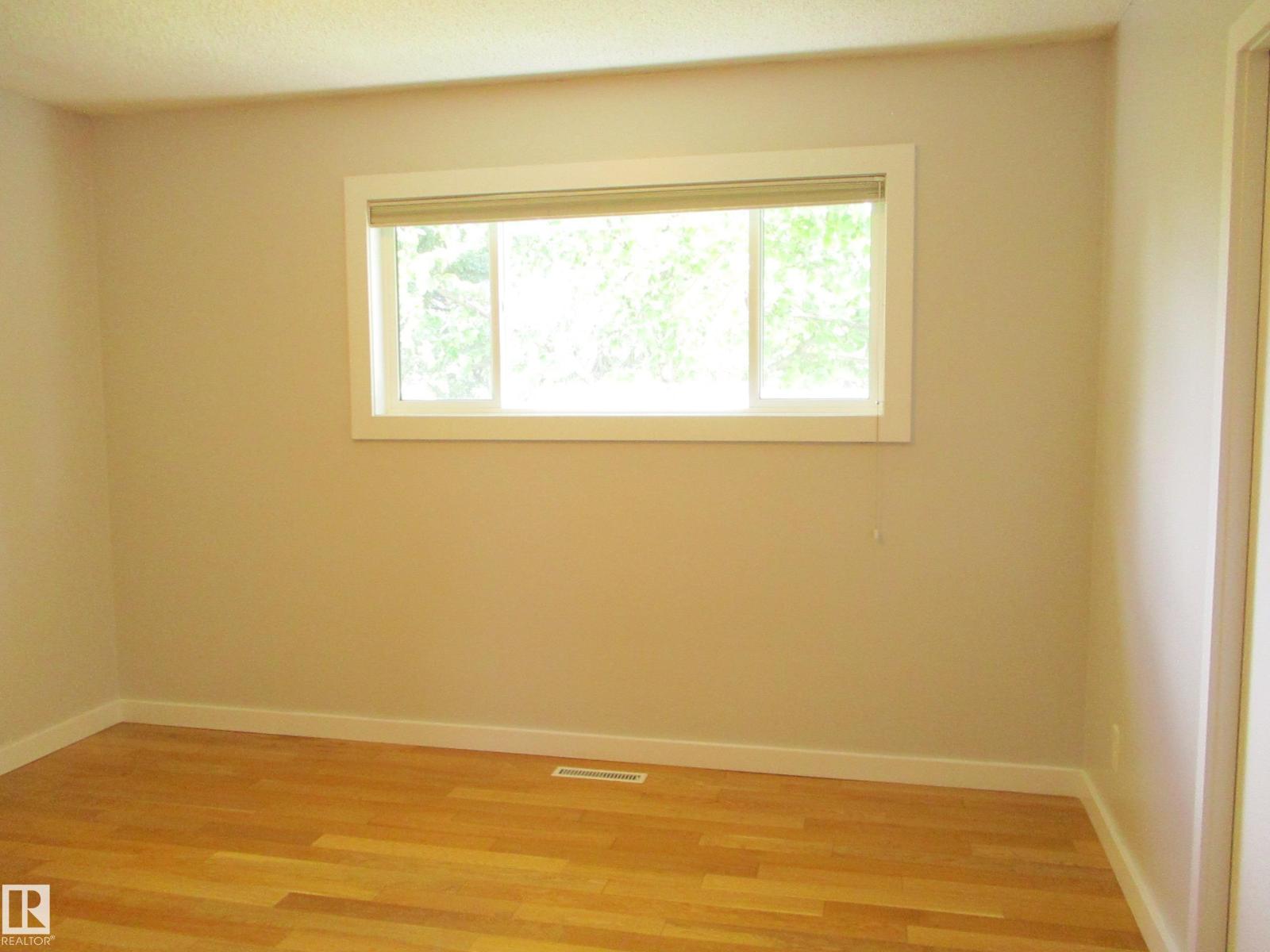 10946 165 ST NW NW — photo 15