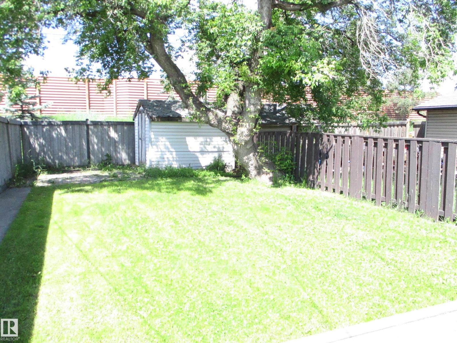 10946 165 ST NW NW — photo 33