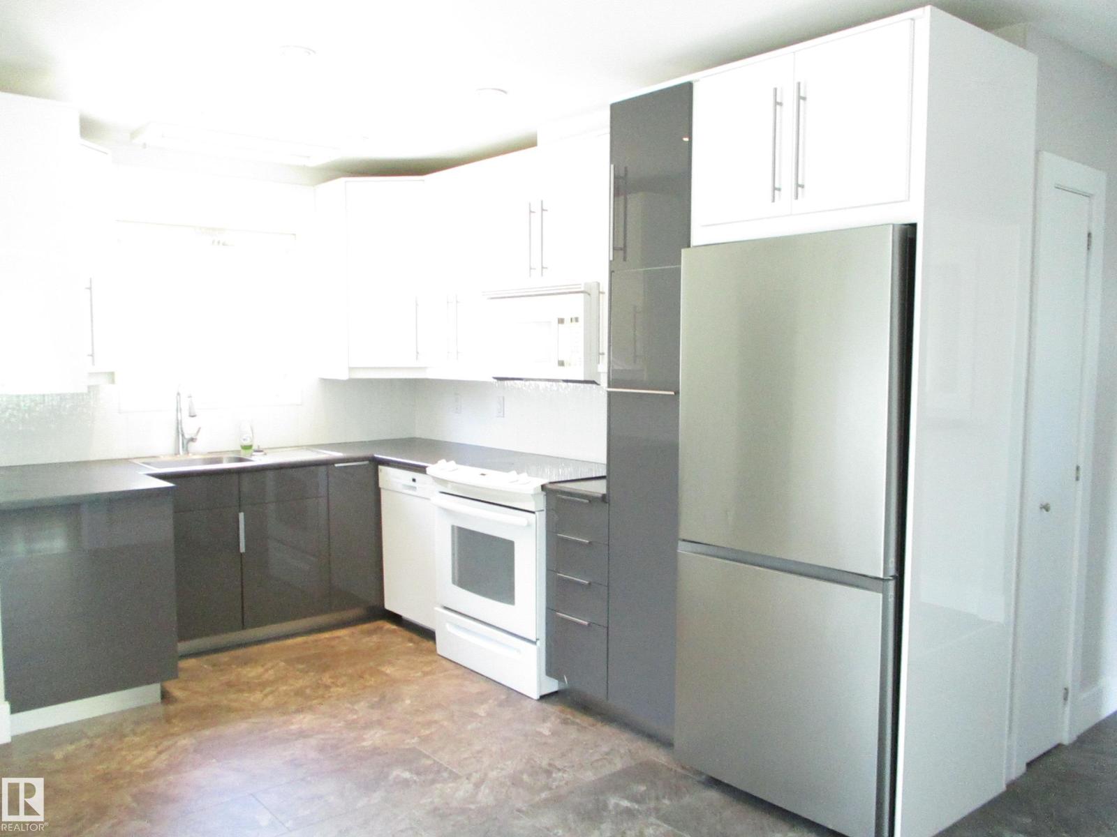 10946 165 ST NW NW — photo 9