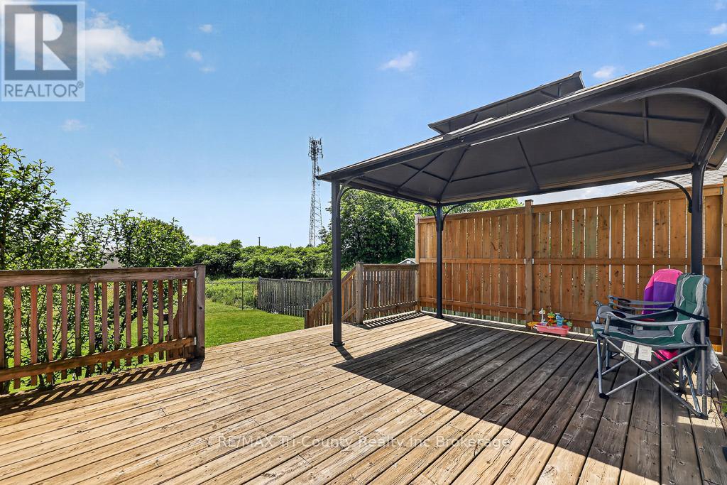 25 HERFORD STREET - 26