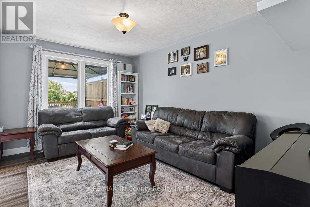 25 HERFORD STREET - 8