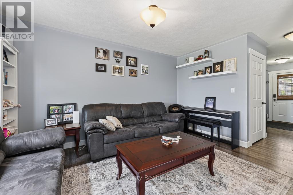 25 HERFORD STREET - 9