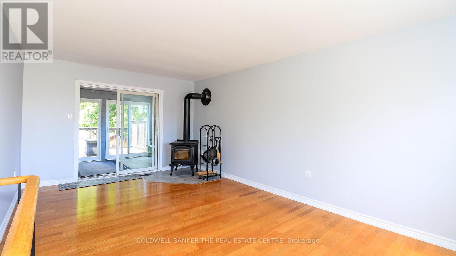 1842 SIMCOE BOULEVARD - 11