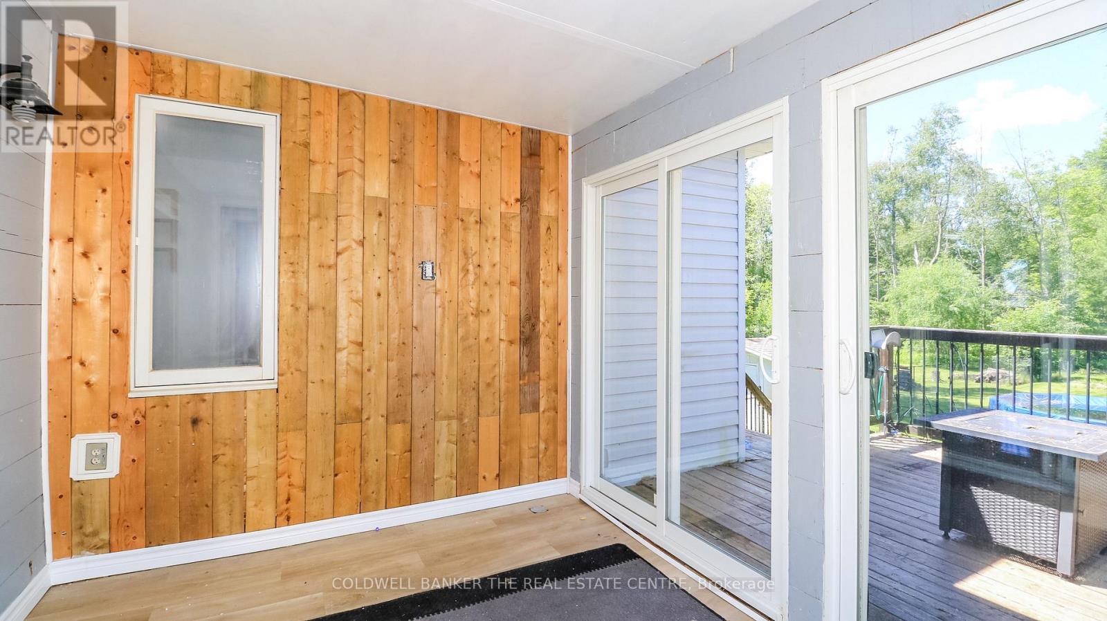 1842 SIMCOE BOULEVARD - 15