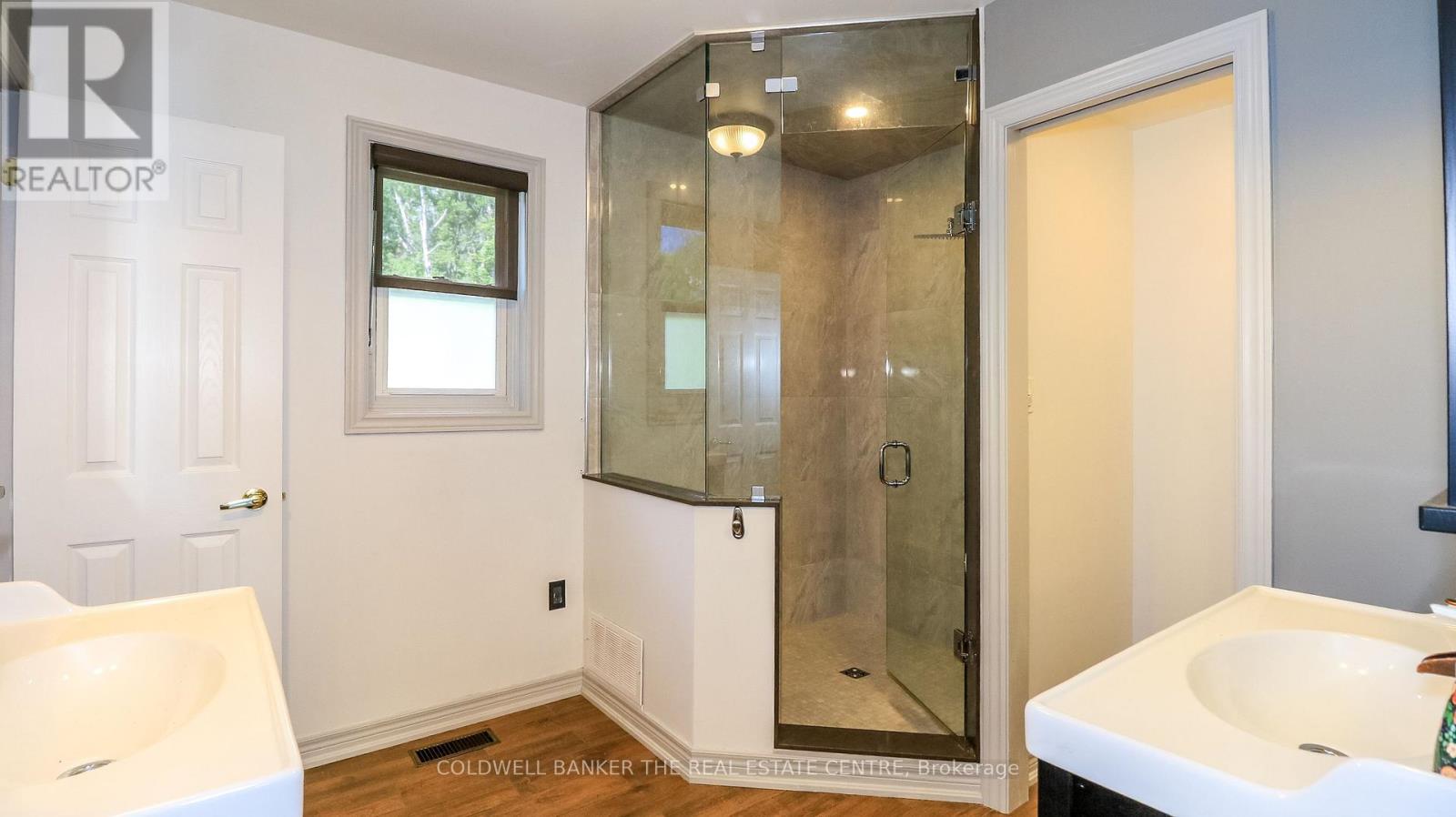 1842 SIMCOE BOULEVARD - 17