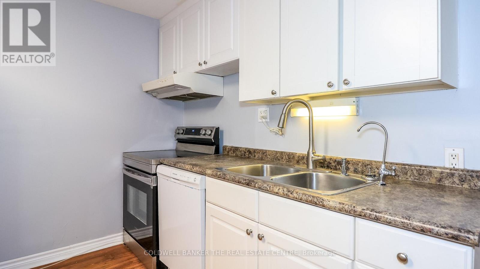1842 SIMCOE BOULEVARD - 22