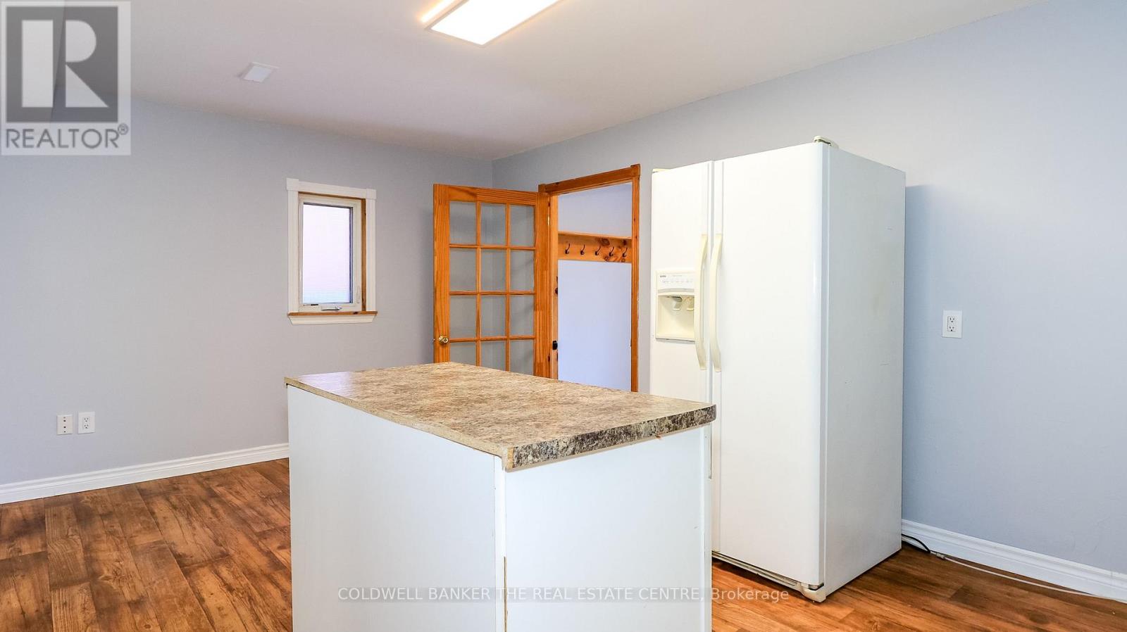 1842 SIMCOE BOULEVARD - 23