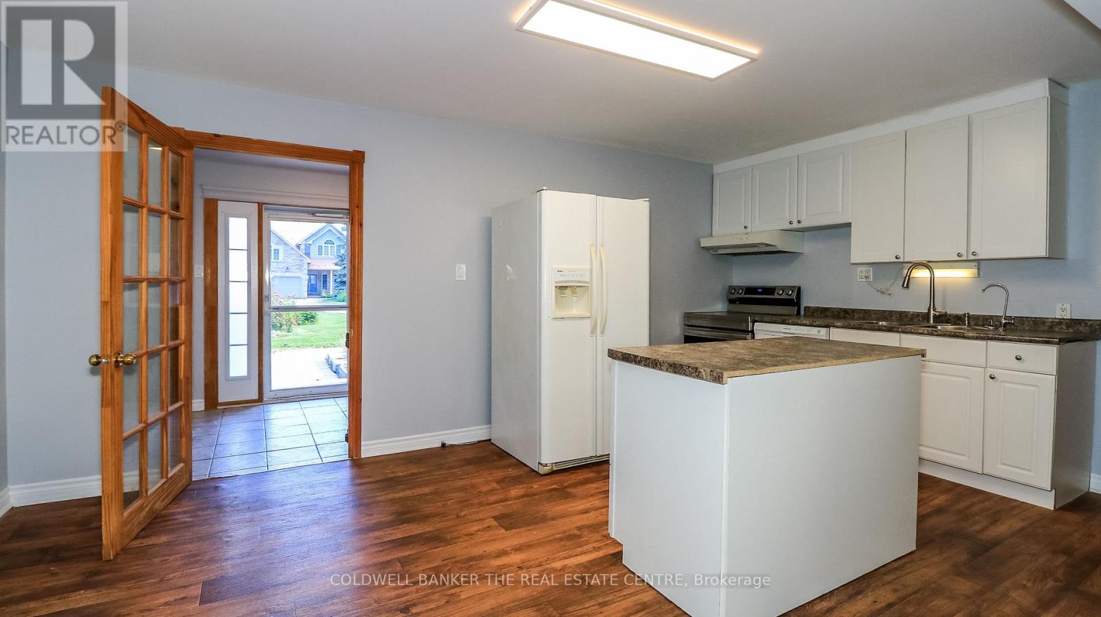 1842 SIMCOE BOULEVARD - 25