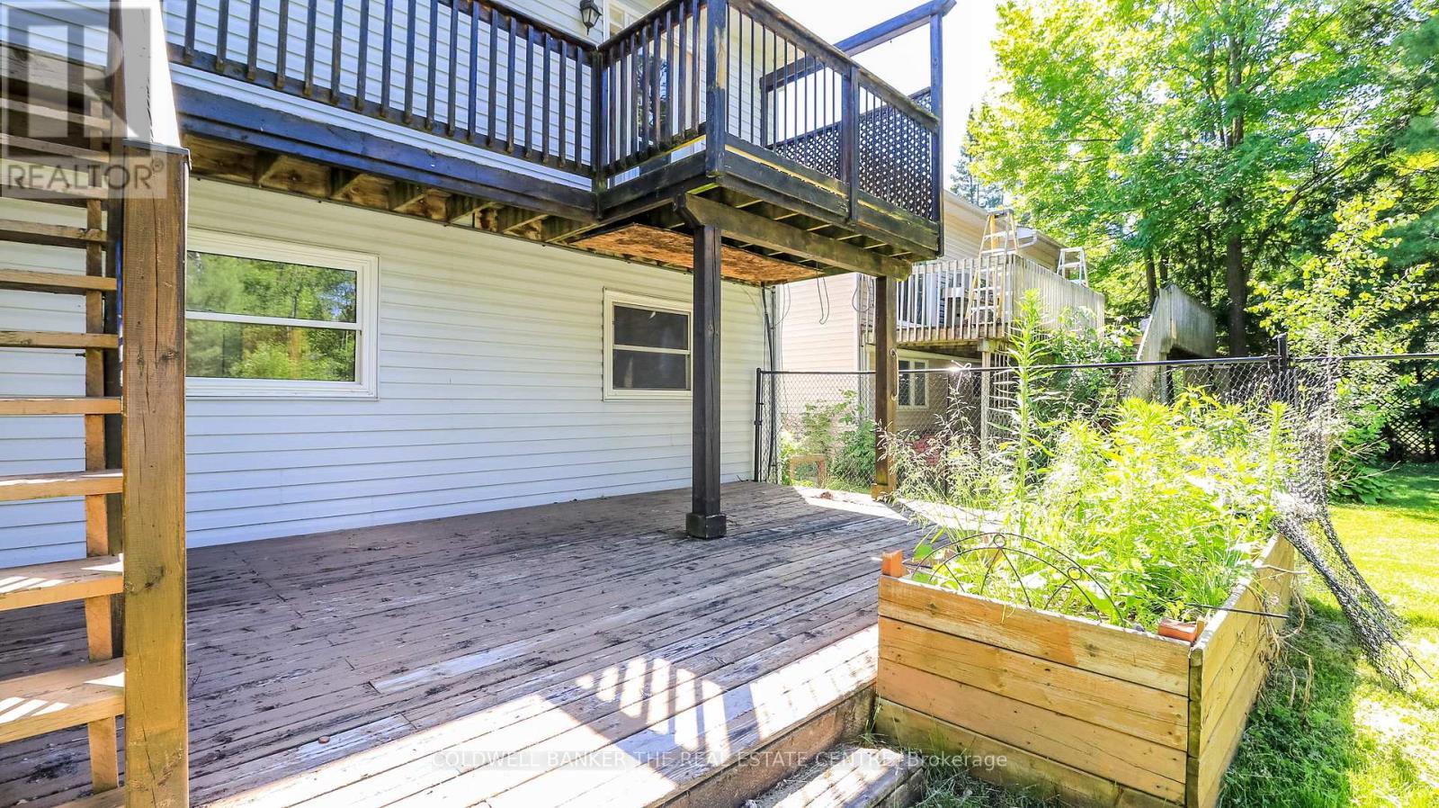 1842 SIMCOE BOULEVARD - 32