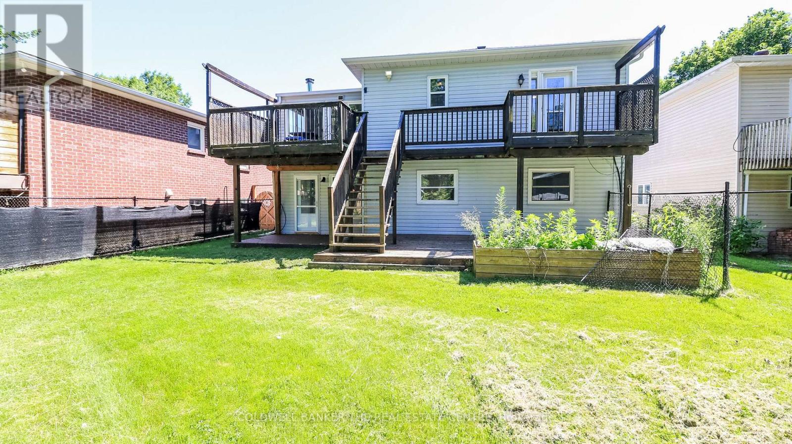1842 SIMCOE BOULEVARD - 36