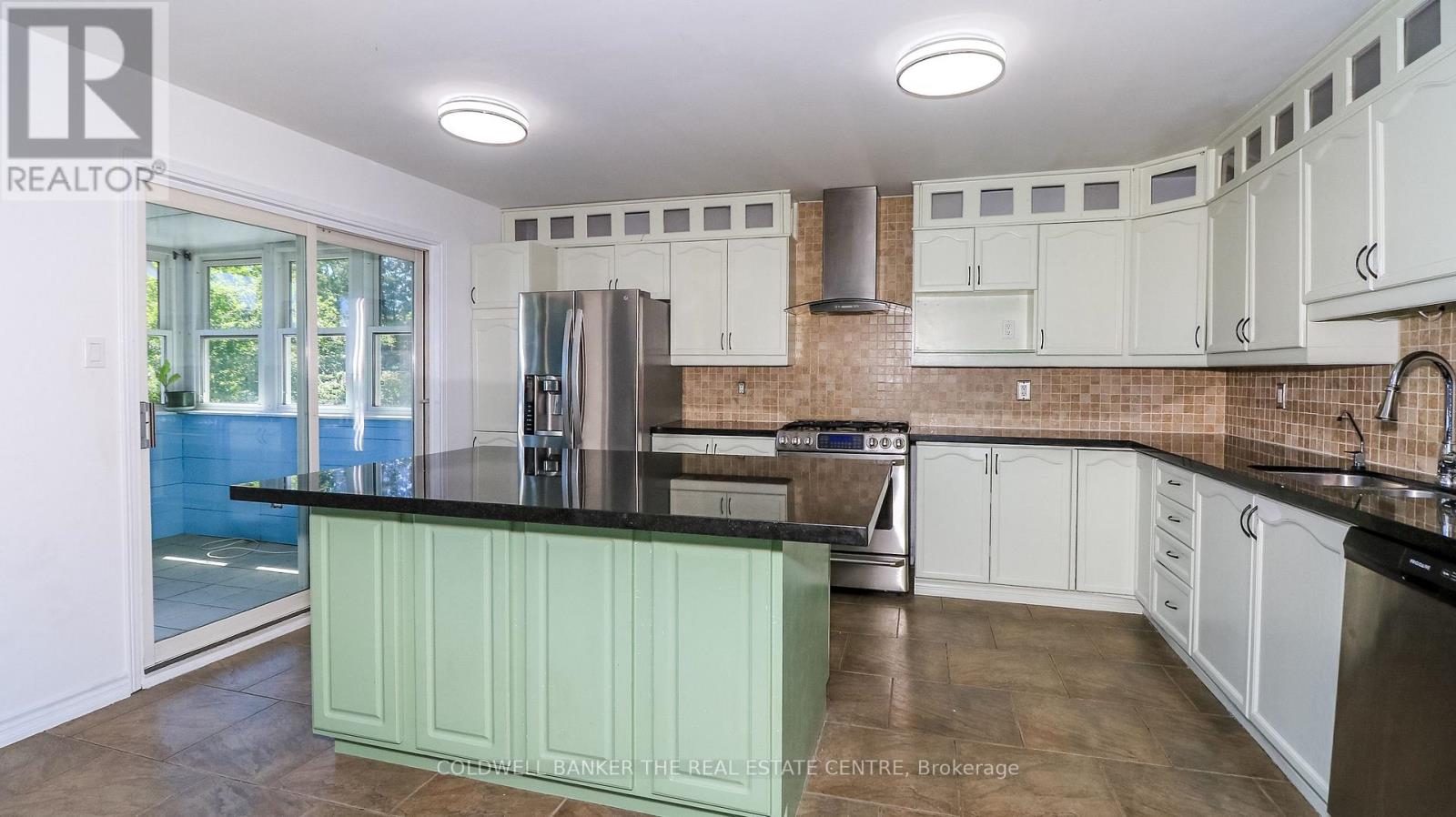 1842 SIMCOE BOULEVARD - 5