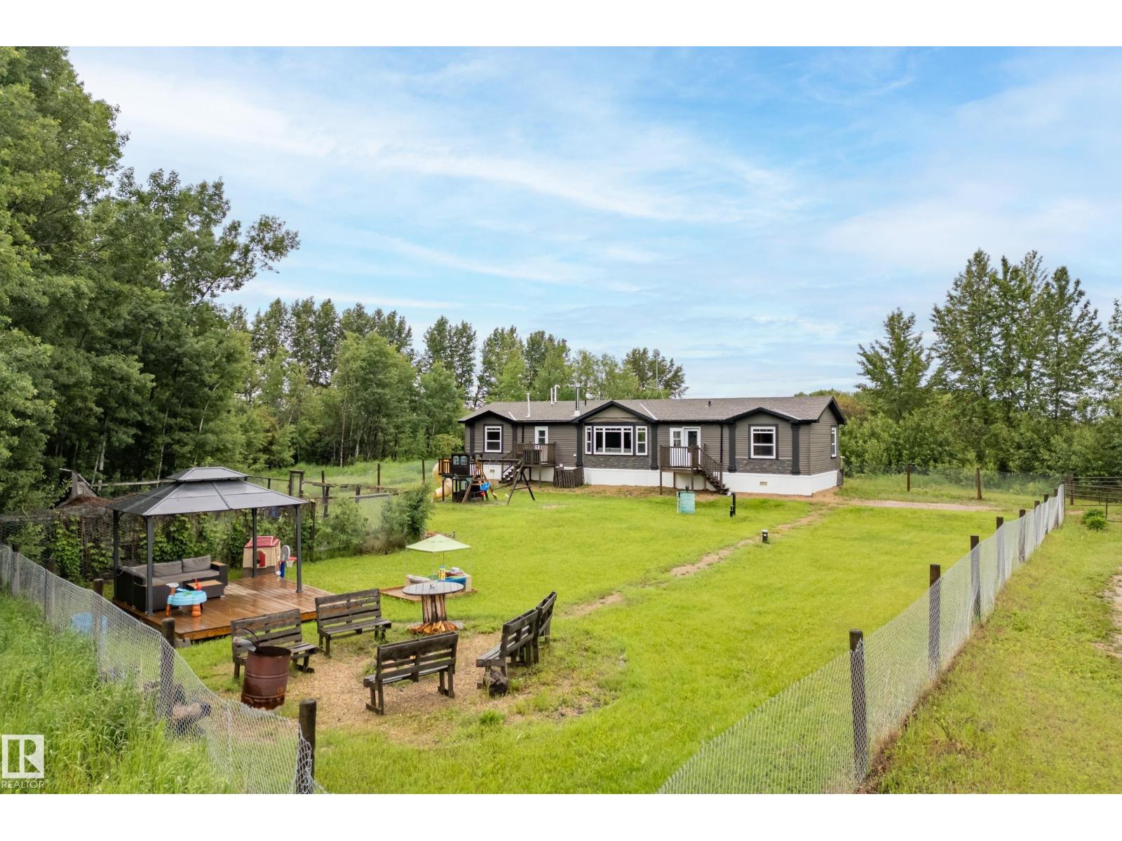 59415 Range Road 243 - photo 3