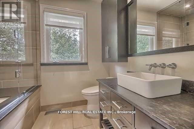 9 VISTAVIEW BOULEVARD - 22
