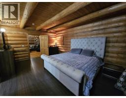 4pc Ensuite bath - 6530 Campbell Road, Chetwynd, BC V0C1J0 Photo 11