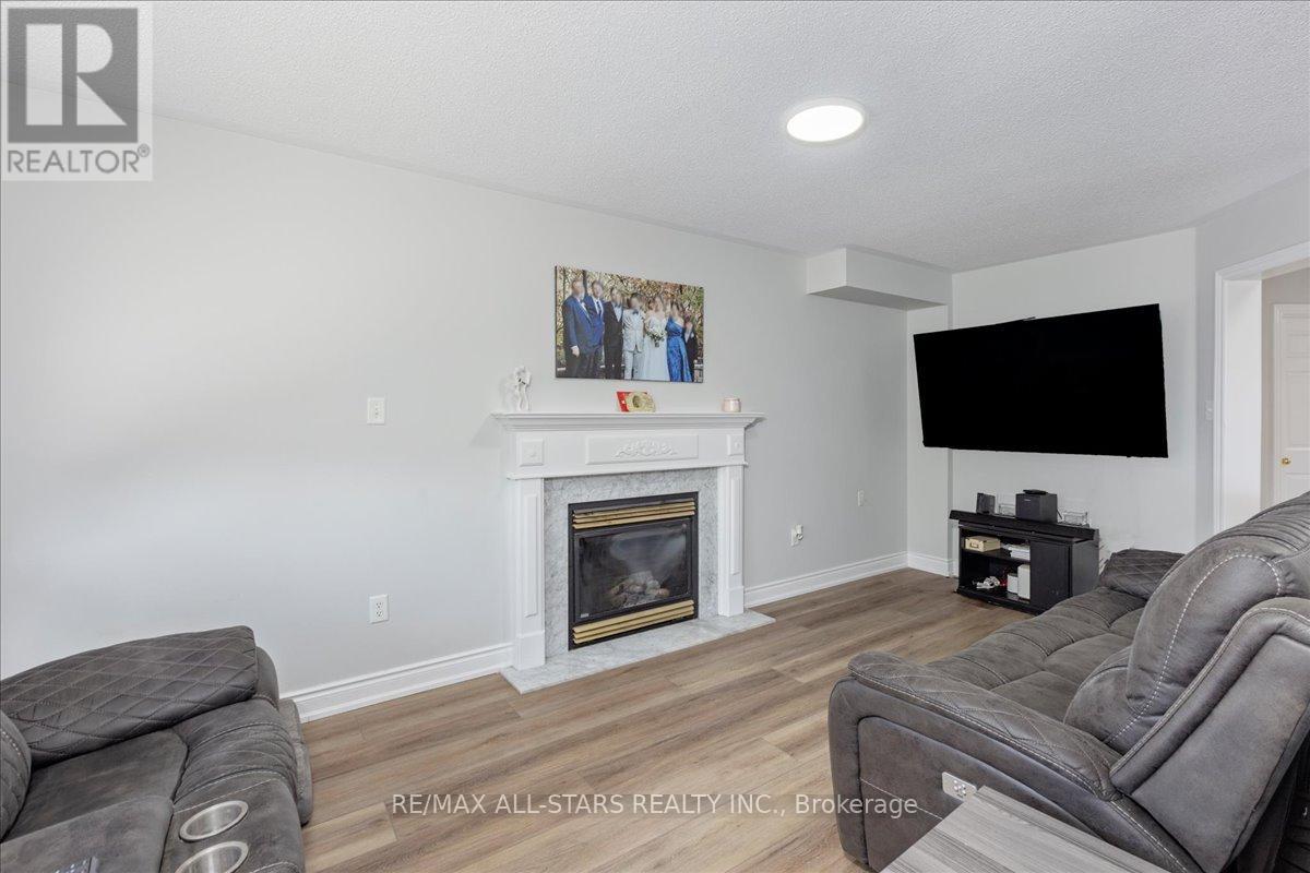 22 KELSEY CRESCENT - 12
