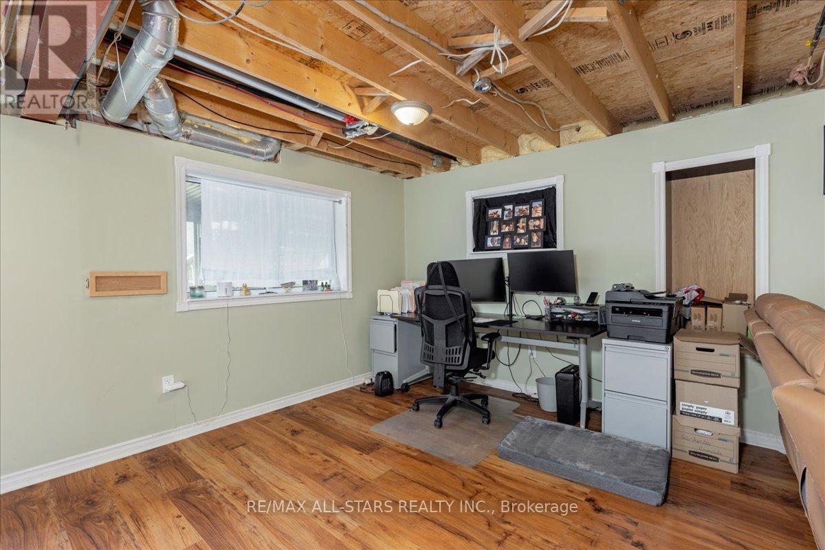 22 KELSEY CRESCENT - 26