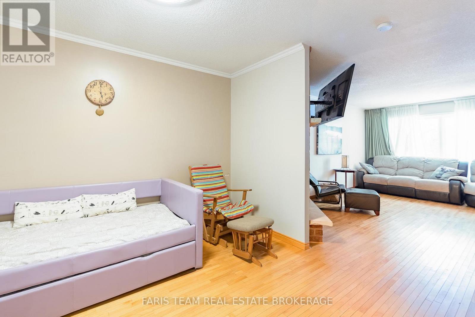 51 BECK BOULEVARD - 13