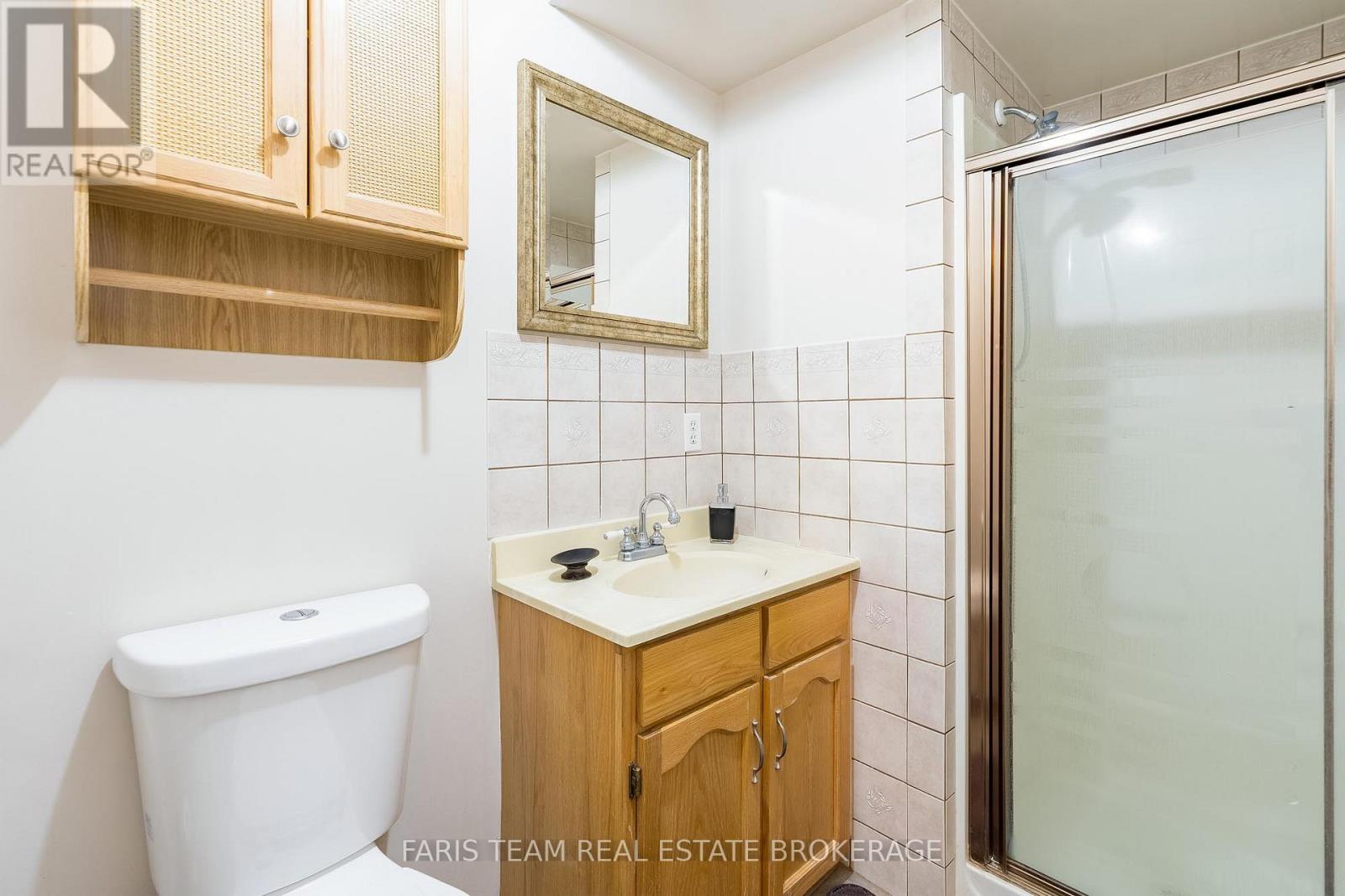 51 BECK BOULEVARD - 24
