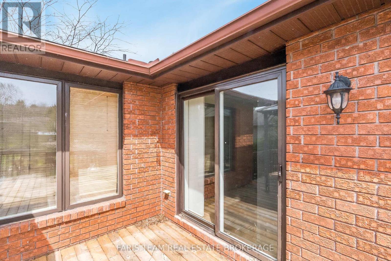 51 BECK BOULEVARD - 25