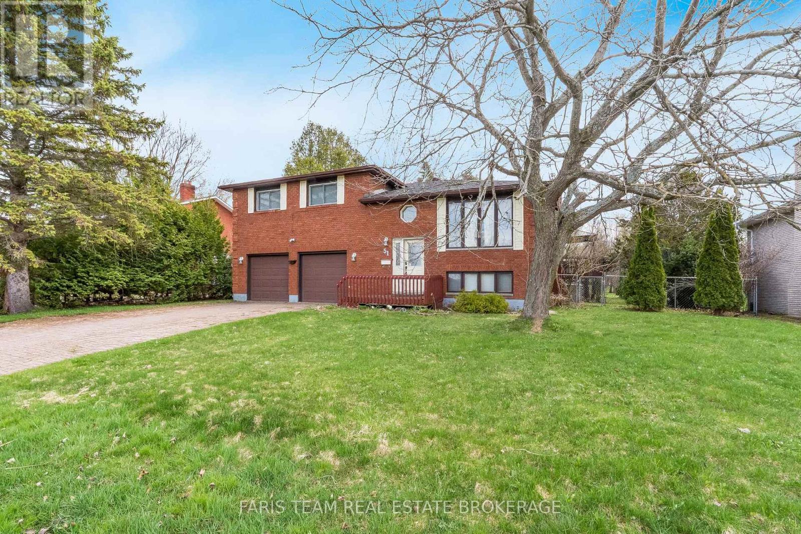 51 BECK BOULEVARD - 3