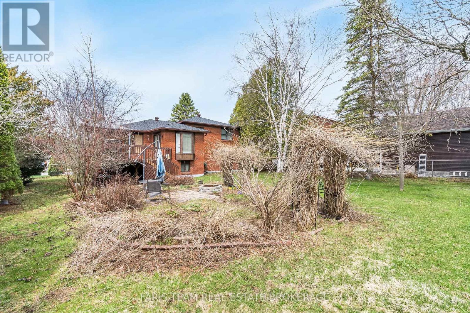 51 BECK BOULEVARD - 33