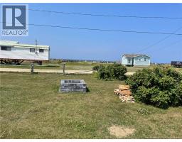 22 Maximin, Lameque Island, NB E8T0G7 Photo 8