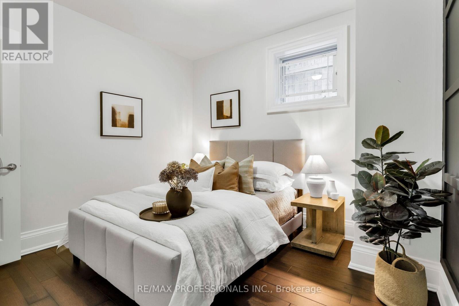 77 HALIBURTON AVENUE - 45