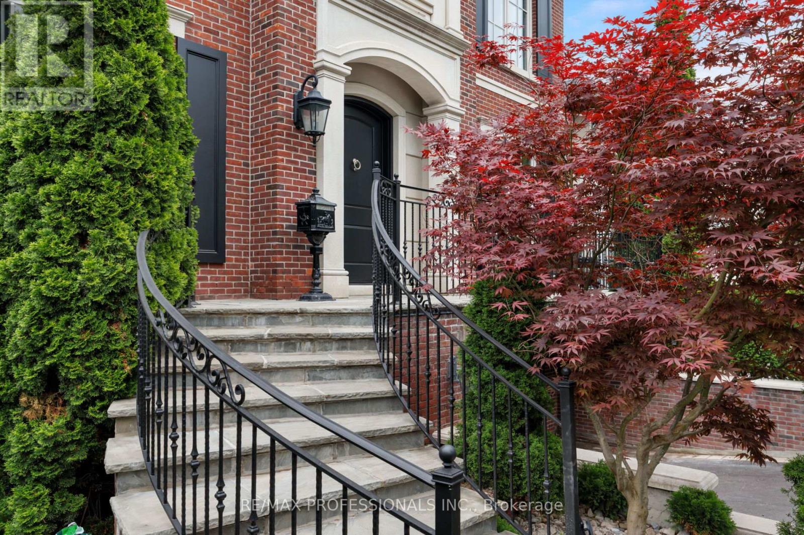 77 HALIBURTON AVENUE - 6