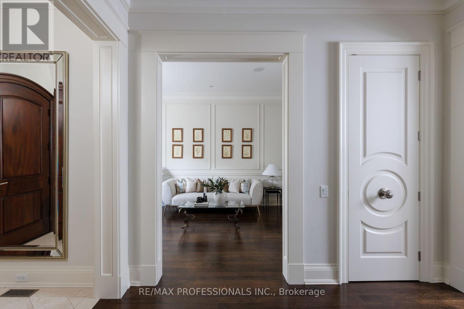 77 HALIBURTON AVENUE - 8