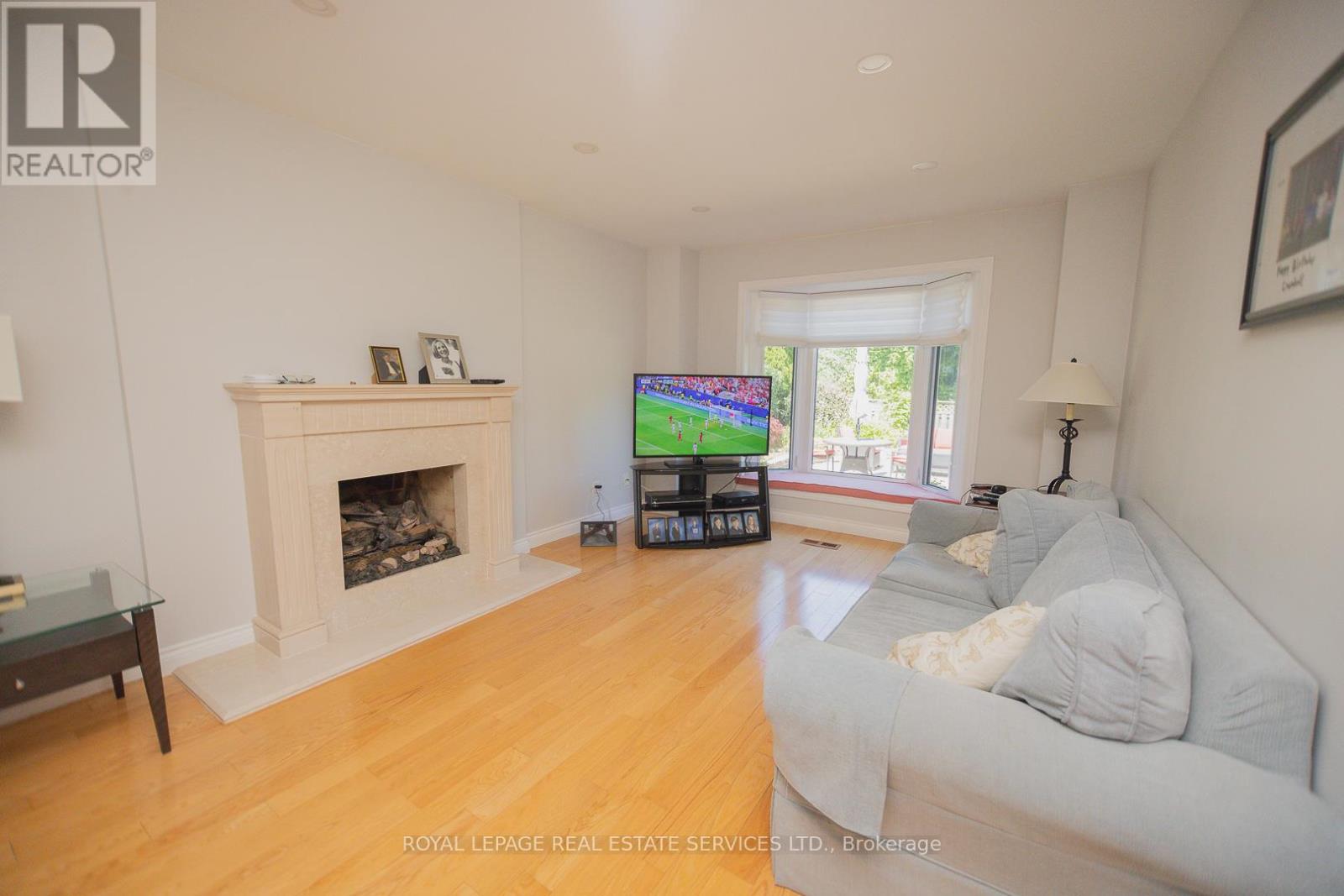 1361 GREENDALE TERRACE - 11