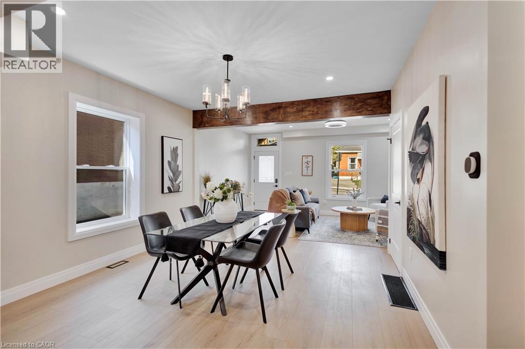 187 DRUMMOND Street - 11