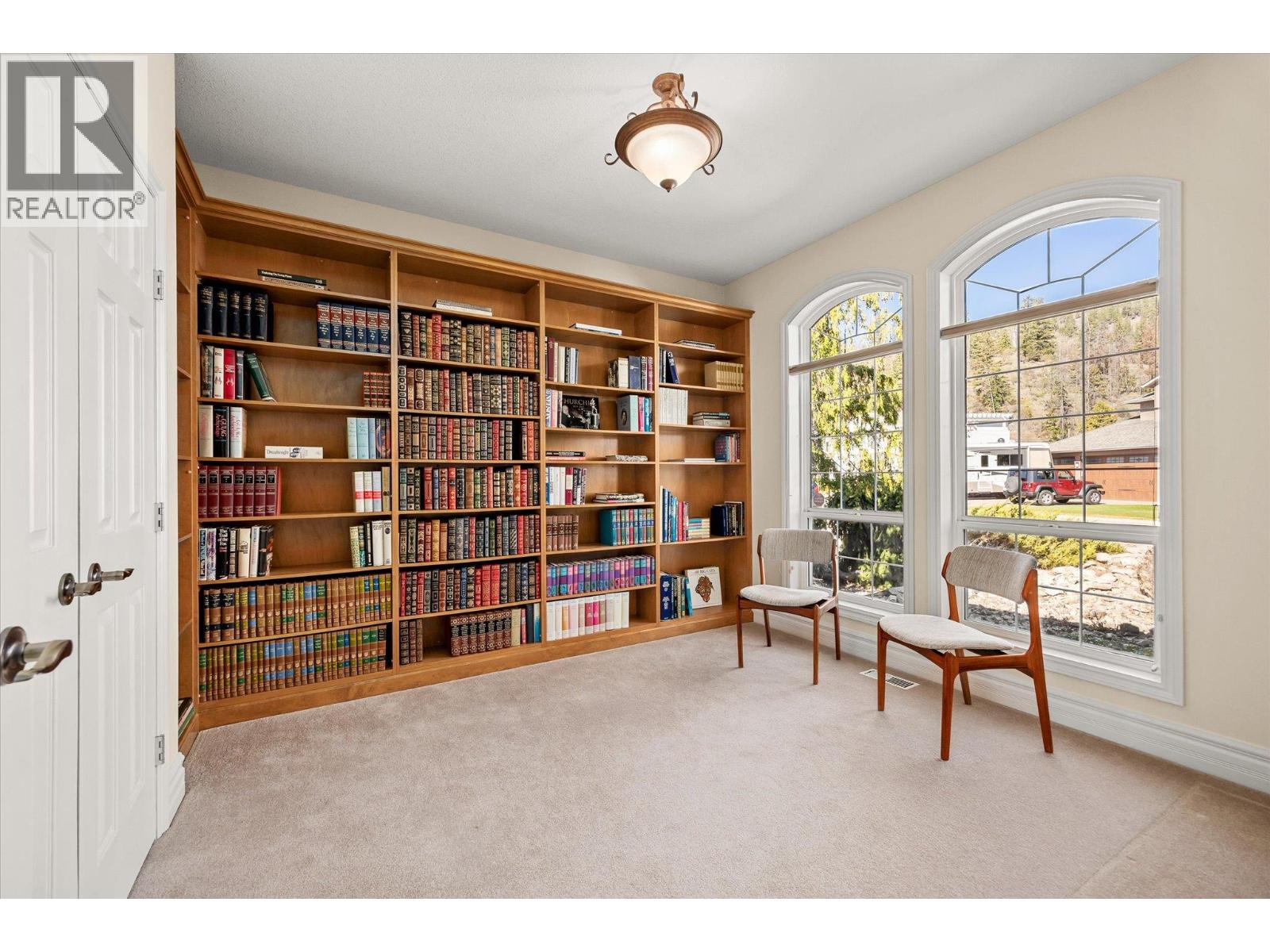  6157 Gillam Crescent, Peachland