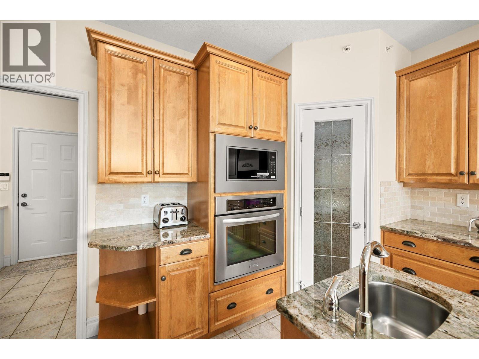  6157 Gillam Crescent, Peachland