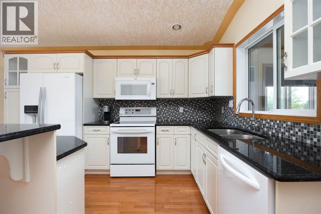 104 Avery Bay — photo 11
