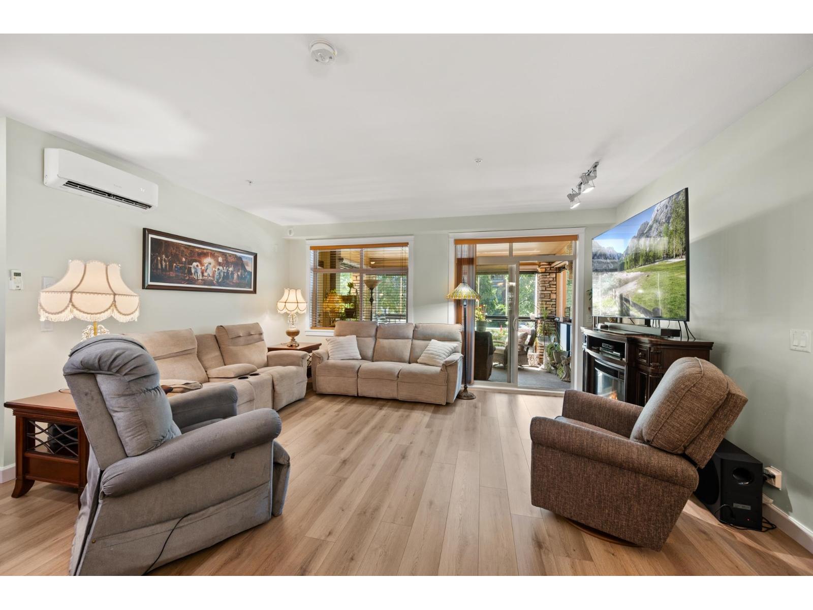 B216 8218 207A STREET, Langley
