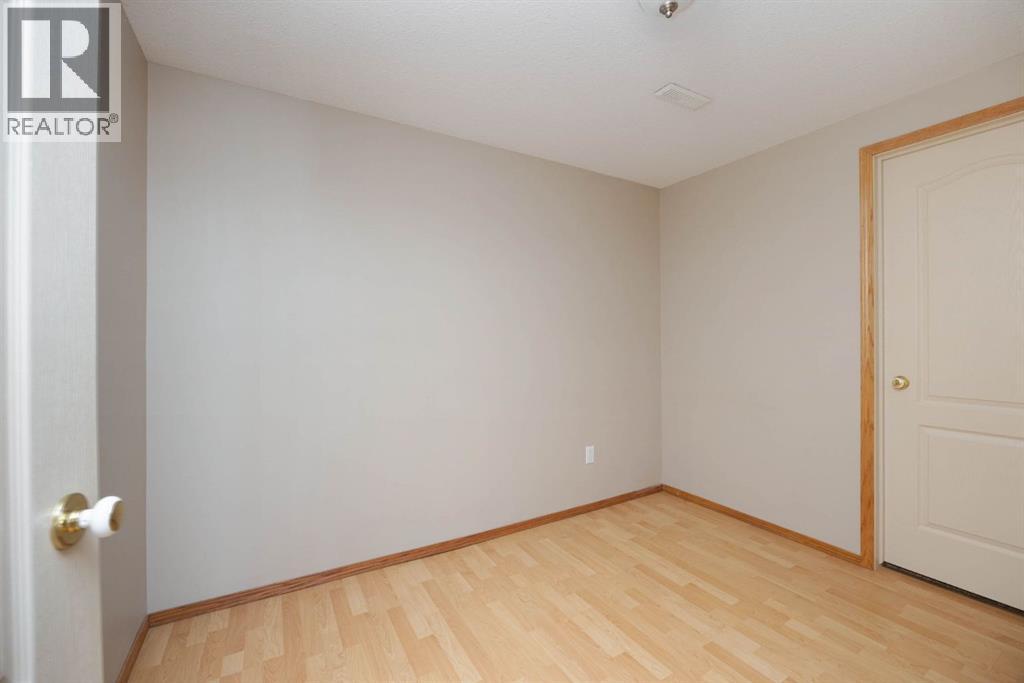 104 Avery Bay — photo 34
