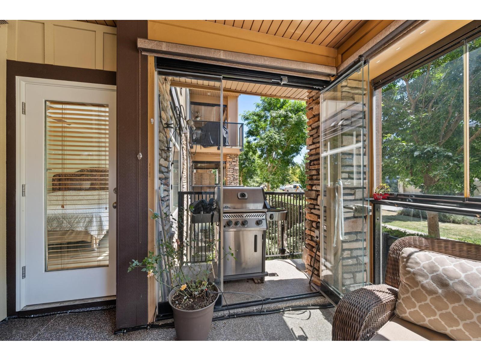 B216 8218 207A STREET, Langley