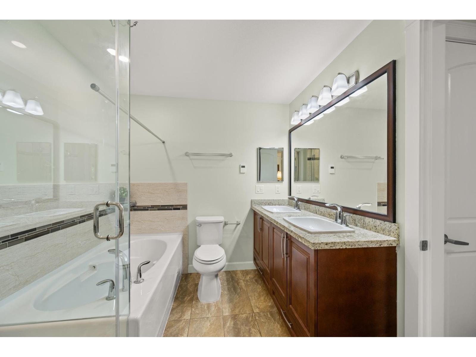 B216 8218 207A STREET, Langley