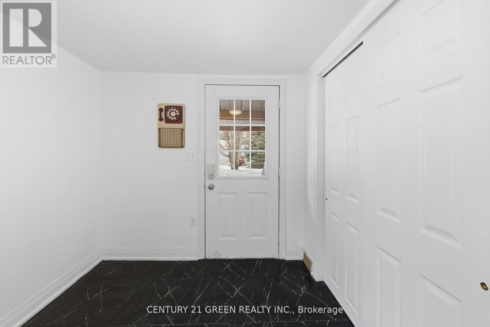 135 VILLAGE STREET - 21