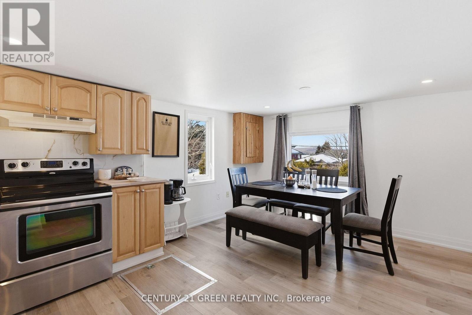 135 VILLAGE STREET - 9