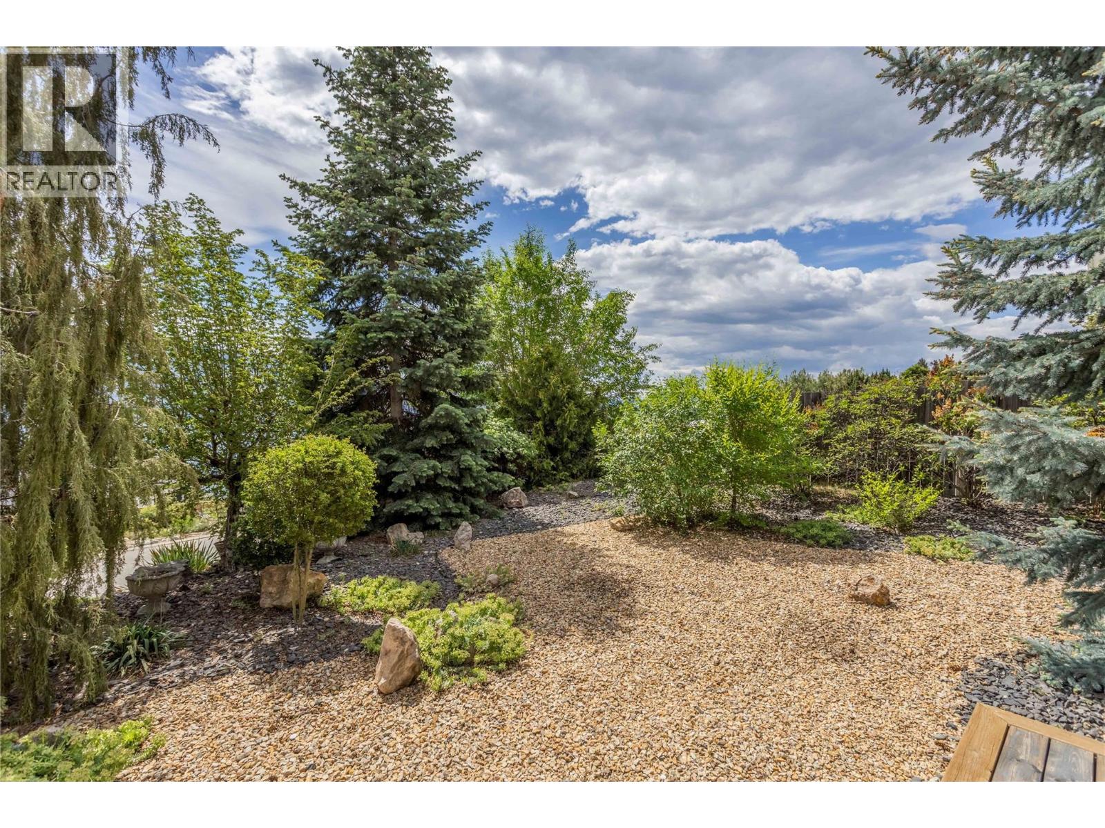 5220 Sutherland Road - 57