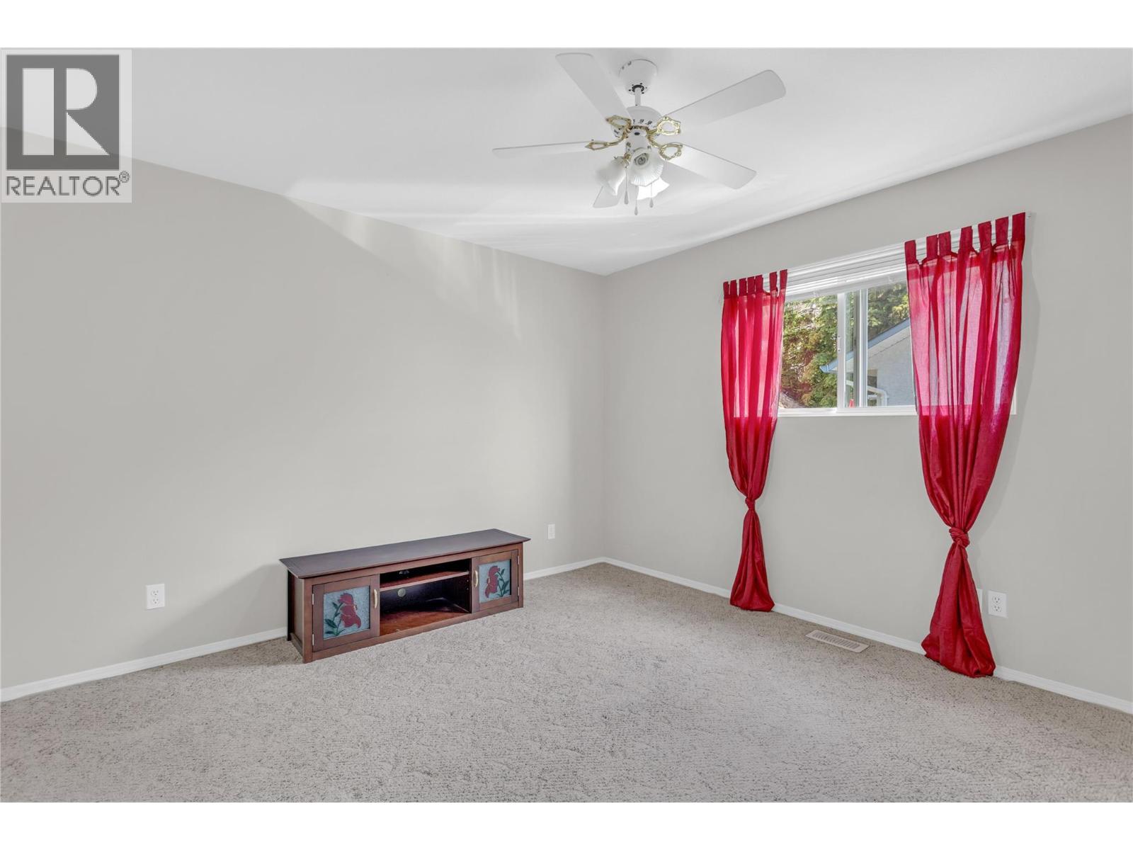 5220 Sutherland Road - 28