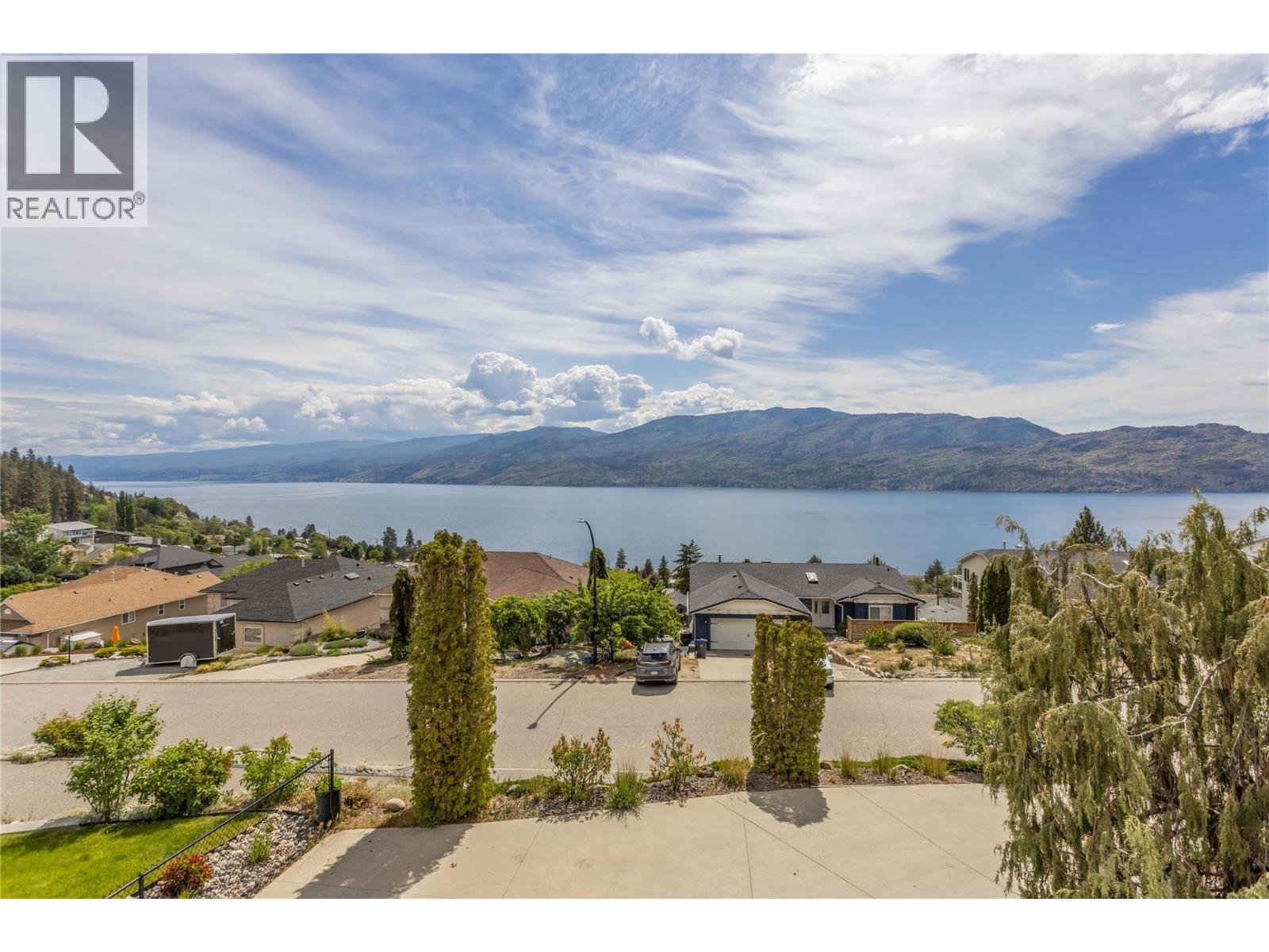 5220 Sutherland Road - 2